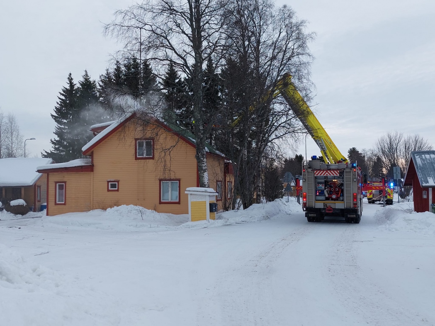 Tilannehuone.fi - Omakotitalo Tuhoutui Tulipalossa Luotomäenkadulla ...